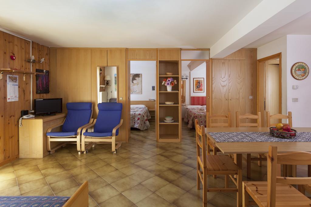 Residence Rododendro Col de San Pellegrino Chambre photo